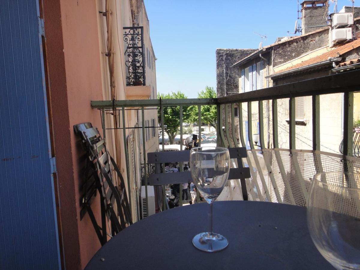 Le Petit Balcon De Cassisアパートメント エクステリア 写真